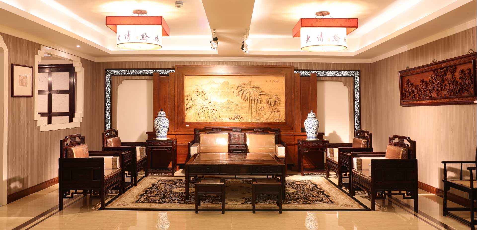 吴腾飞大师创立——大清翰林古典红木家具图片48.jpg