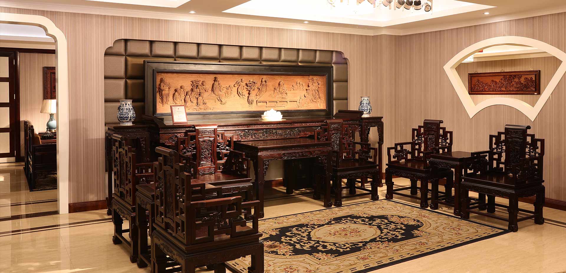 吴腾飞大师创立品牌——大清翰林古典红木家具图片51.jpg